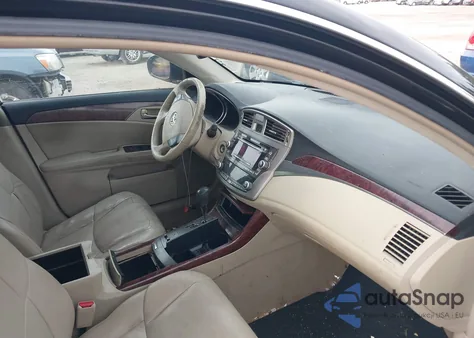 2011 Toyota Avalon z USA, uszkodzony, nr VIN 4T1BK3DB7BU410785